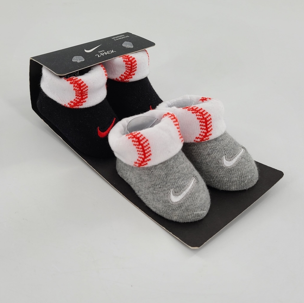 2 pair NIKE Baby Booties Gift Set Newborn 0-6 months Unisex Grey Black NWT